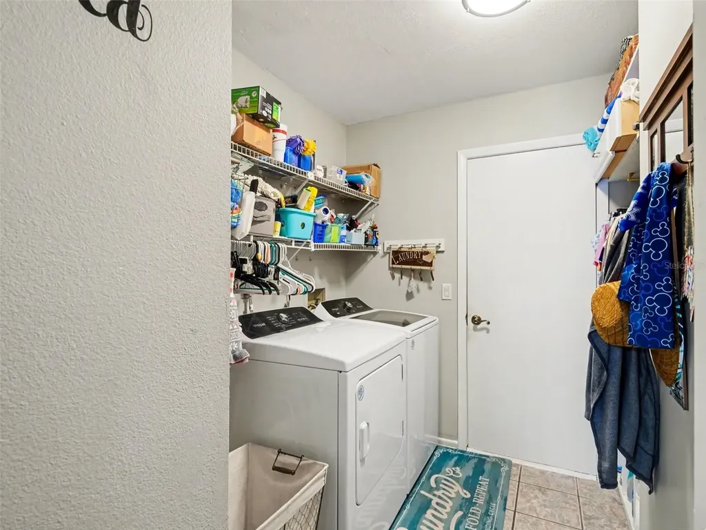5627 35th Court E Bradenton FL 34203