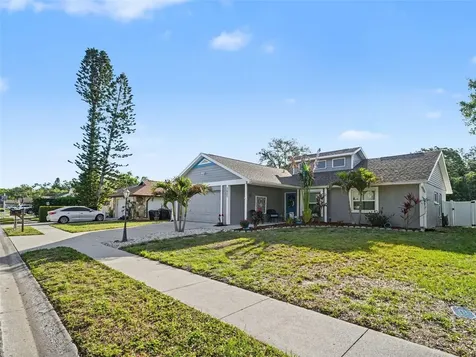 5627 35th Court E Bradenton FL 34203
