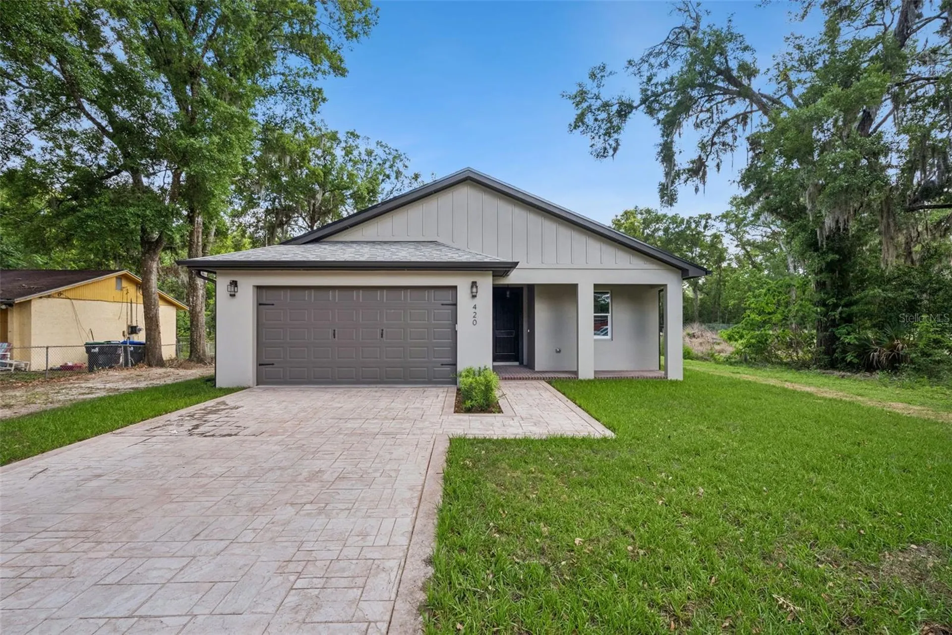 420 E 10th Street Apopka FL 32703