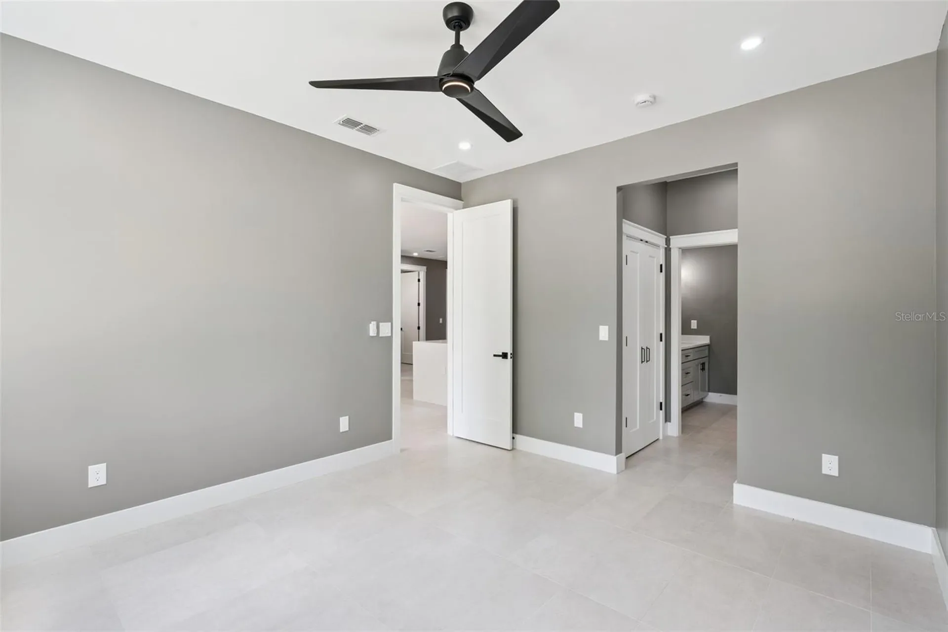 420 E 10th Street Apopka FL 32703