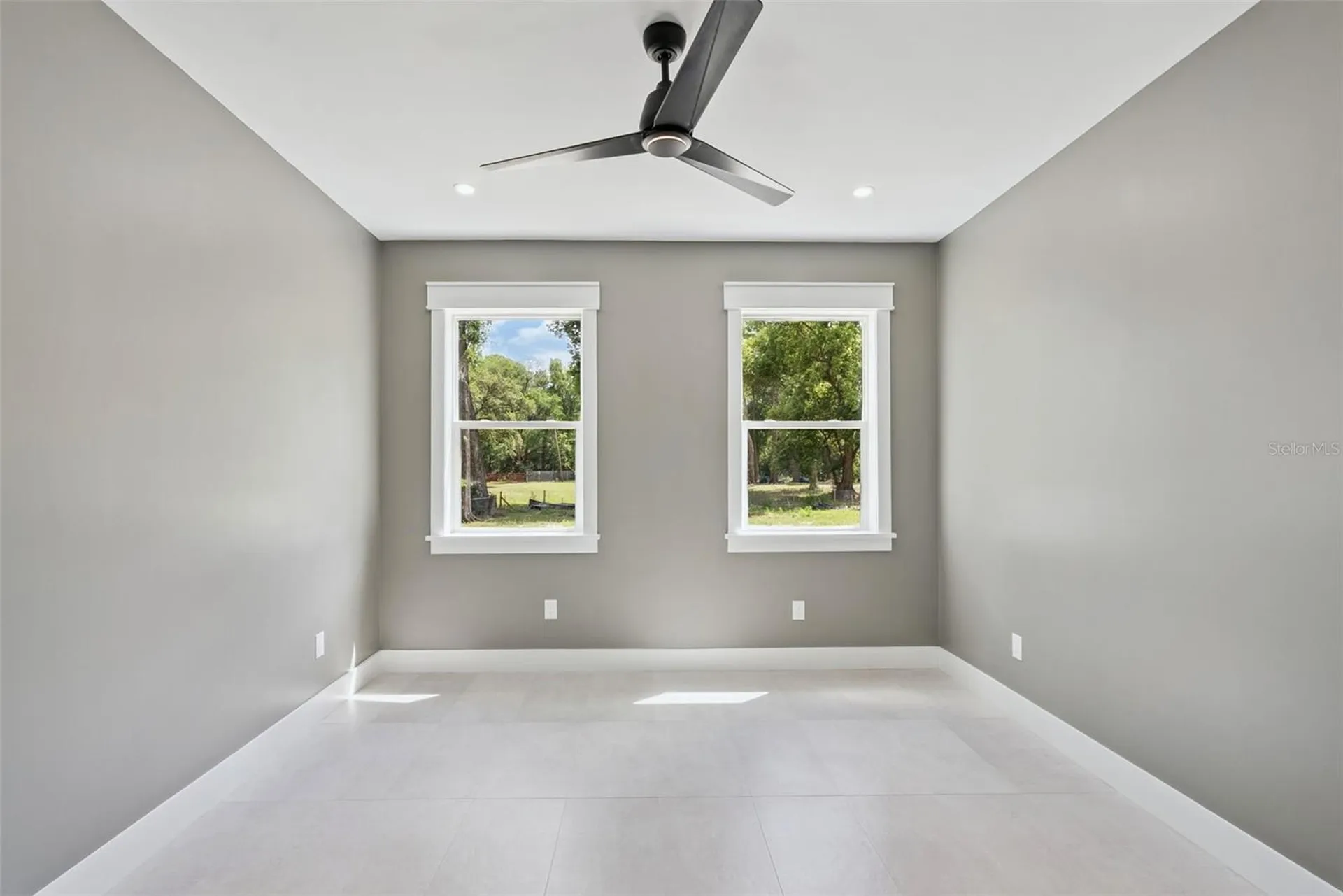 420 E 10th Street Apopka FL 32703