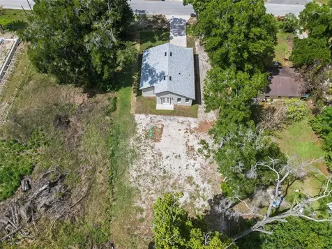 420 E 10th Street Apopka FL 32703