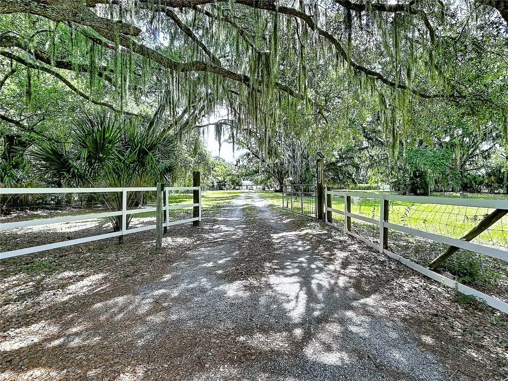 11008 Browning Road Lithia FL 33547