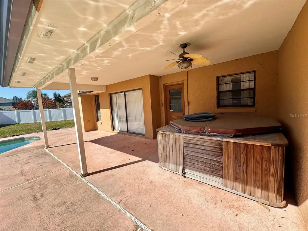 2904 Nipawin Court Orlando FL 32837