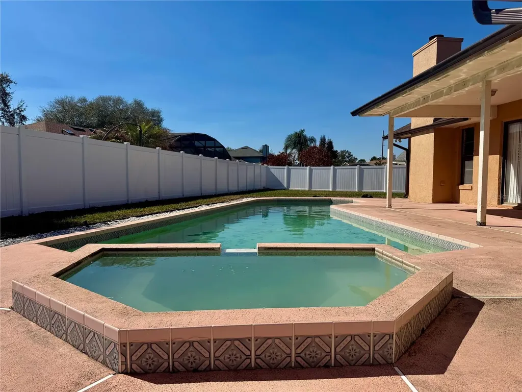2904 Nipawin Court Orlando FL 32837
