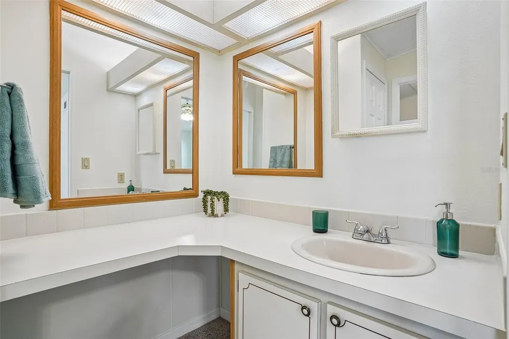 1616 W Schwartz Boulevard The Villages FL 32159