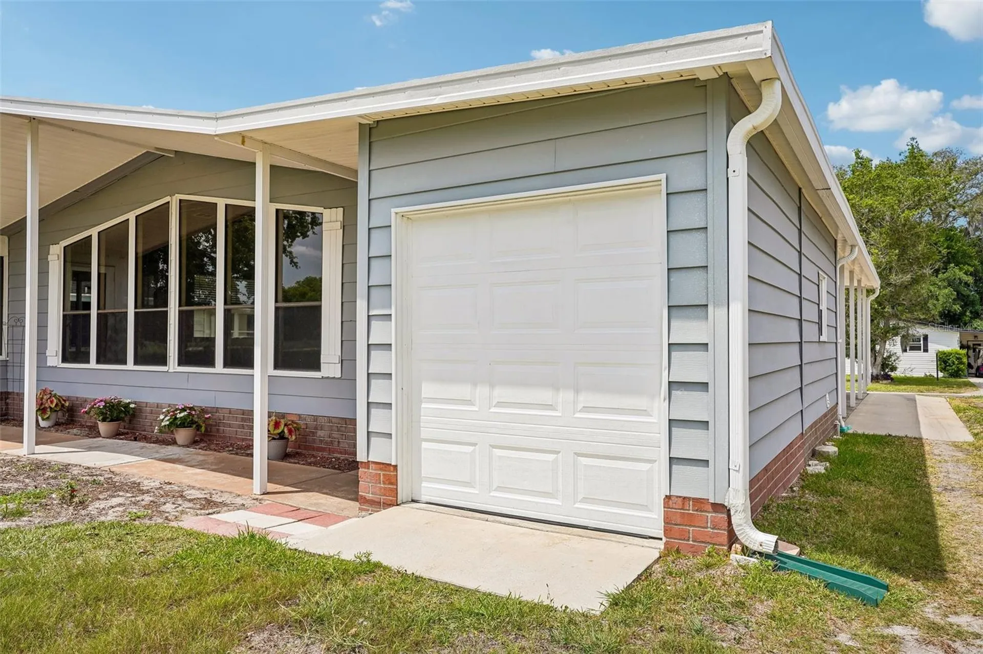 1616 W Schwartz Boulevard The Villages FL 32159