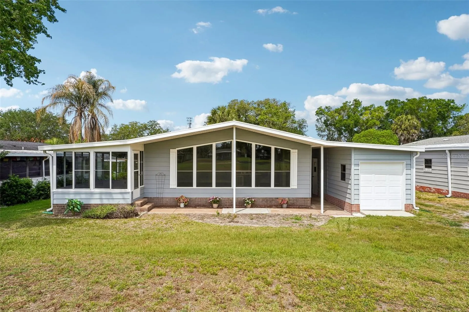 1616 W Schwartz Boulevard The Villages FL 32159