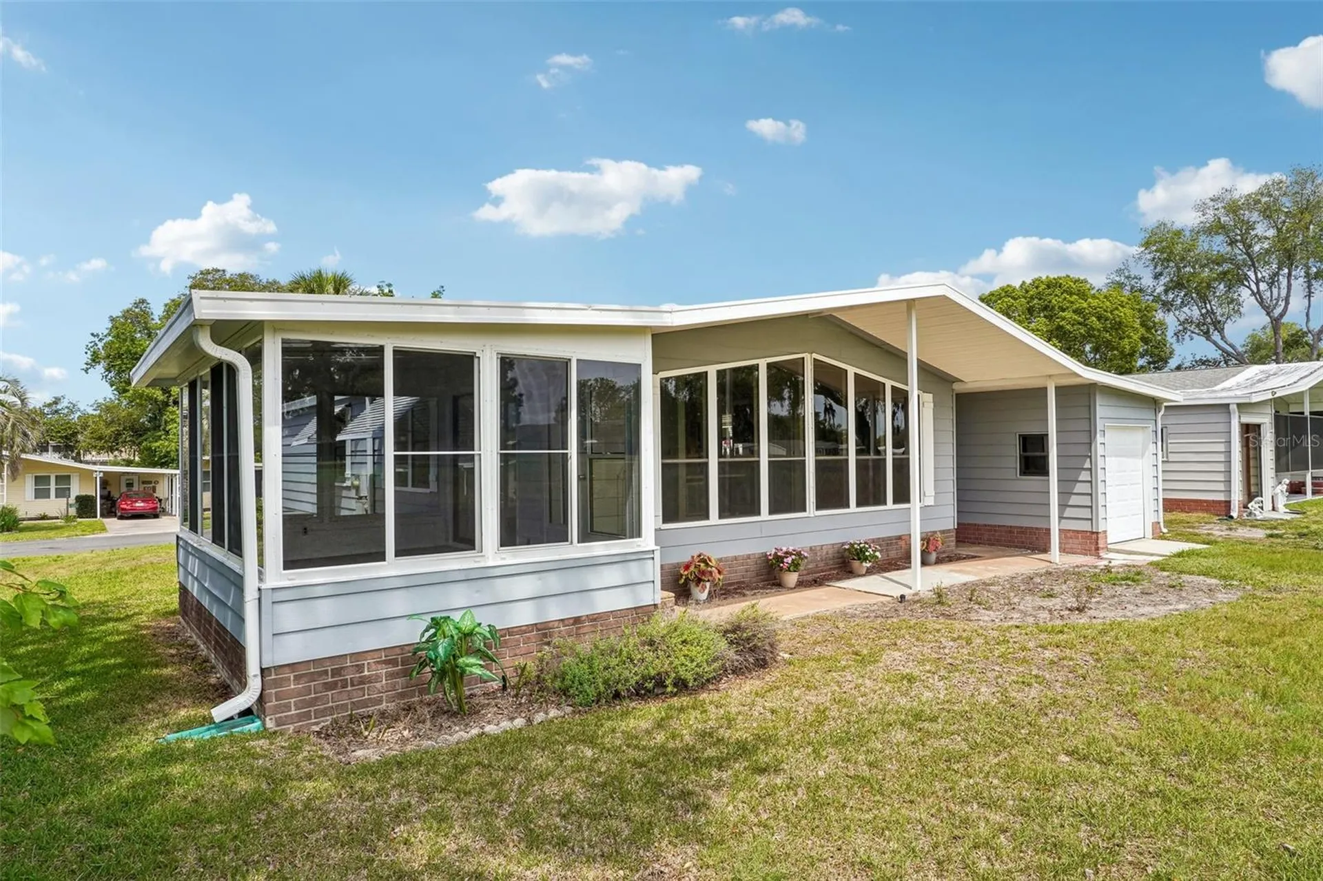1616 W Schwartz Boulevard The Villages FL 32159