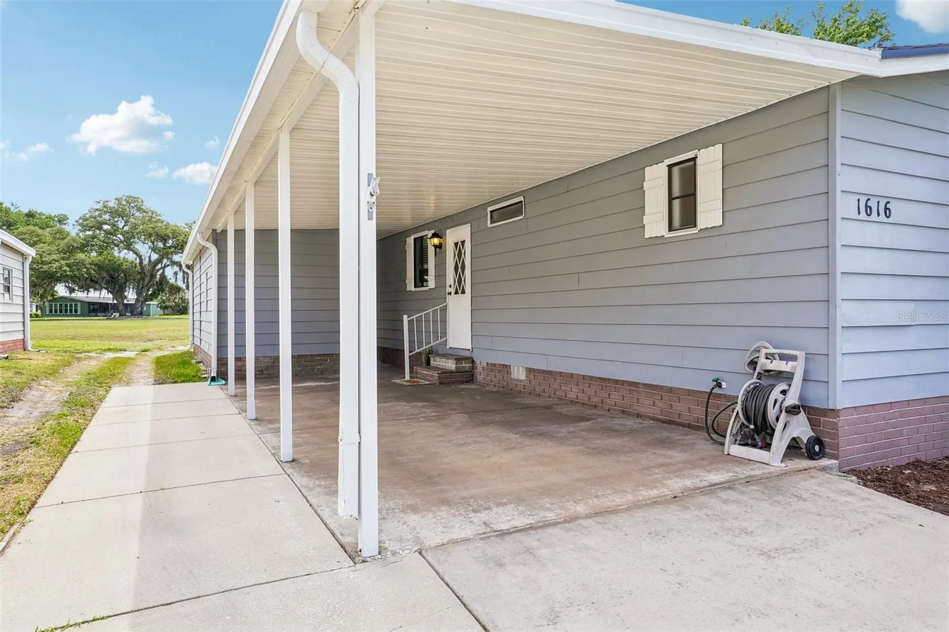 1616 W Schwartz Boulevard The Villages FL 32159