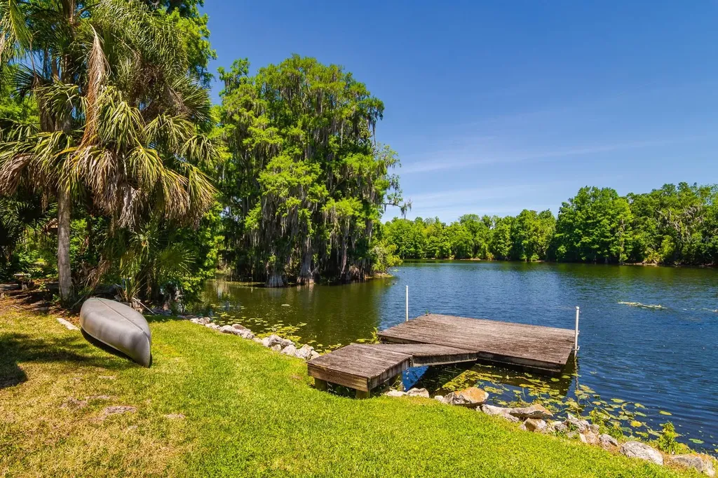 608 Vanderbaker Road Temple Terrace FL 33617