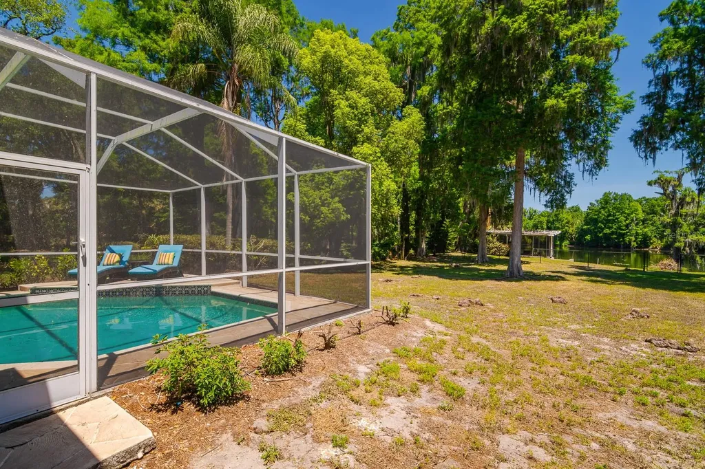 608 Vanderbaker Road Temple Terrace FL 33617