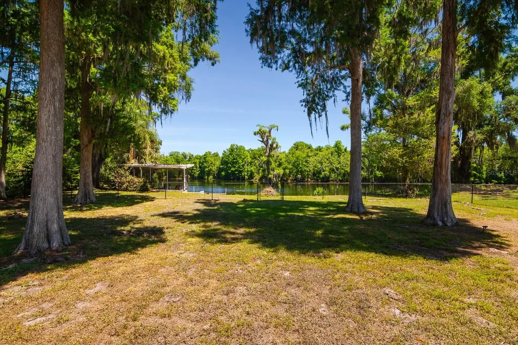 608 Vanderbaker Road Temple Terrace FL 33617