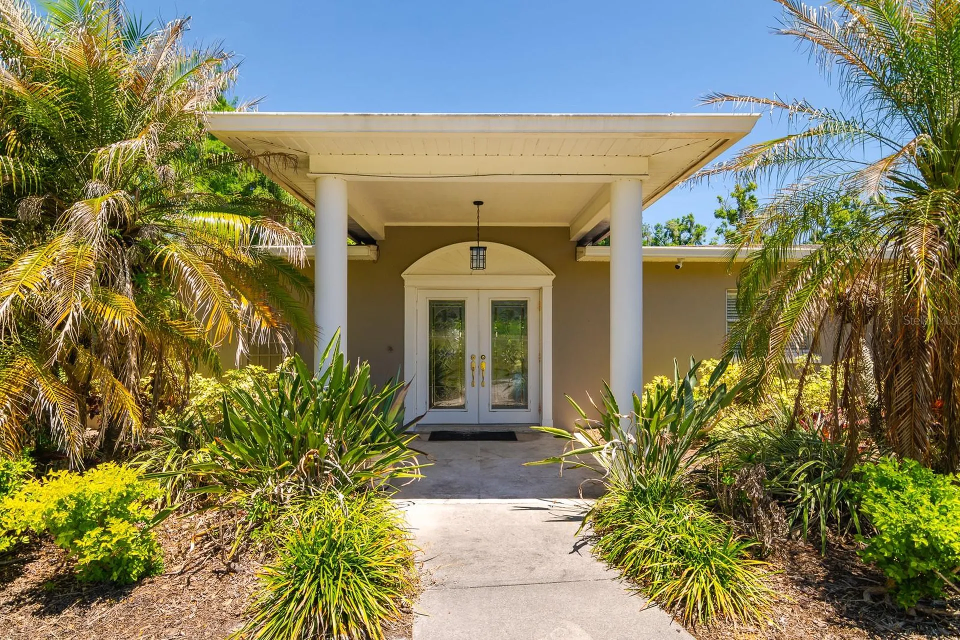 608 Vanderbaker Road Temple Terrace FL 33617