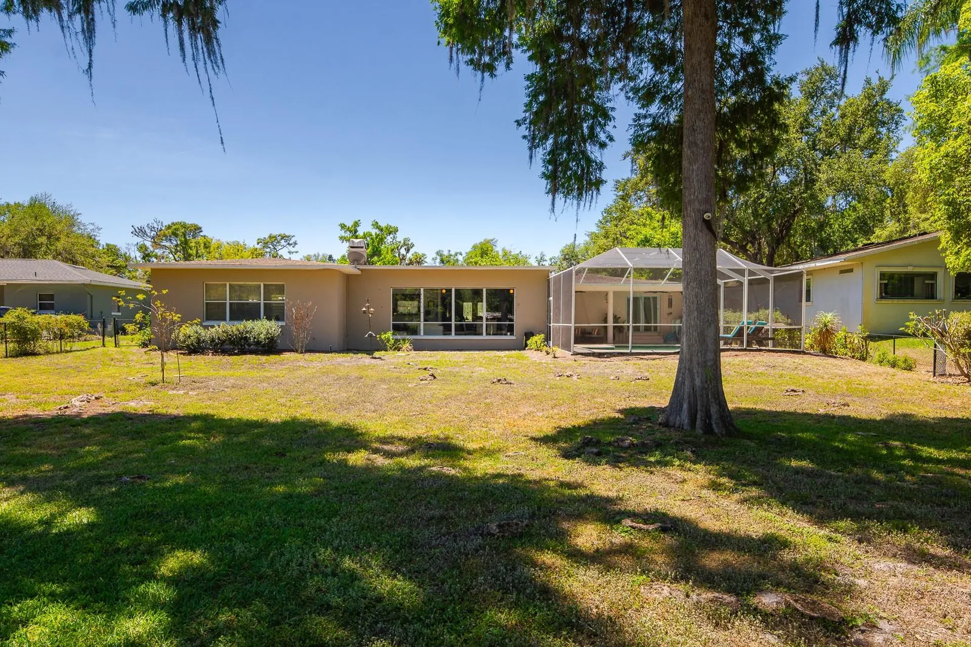 608 Vanderbaker Road Temple Terrace FL 33617