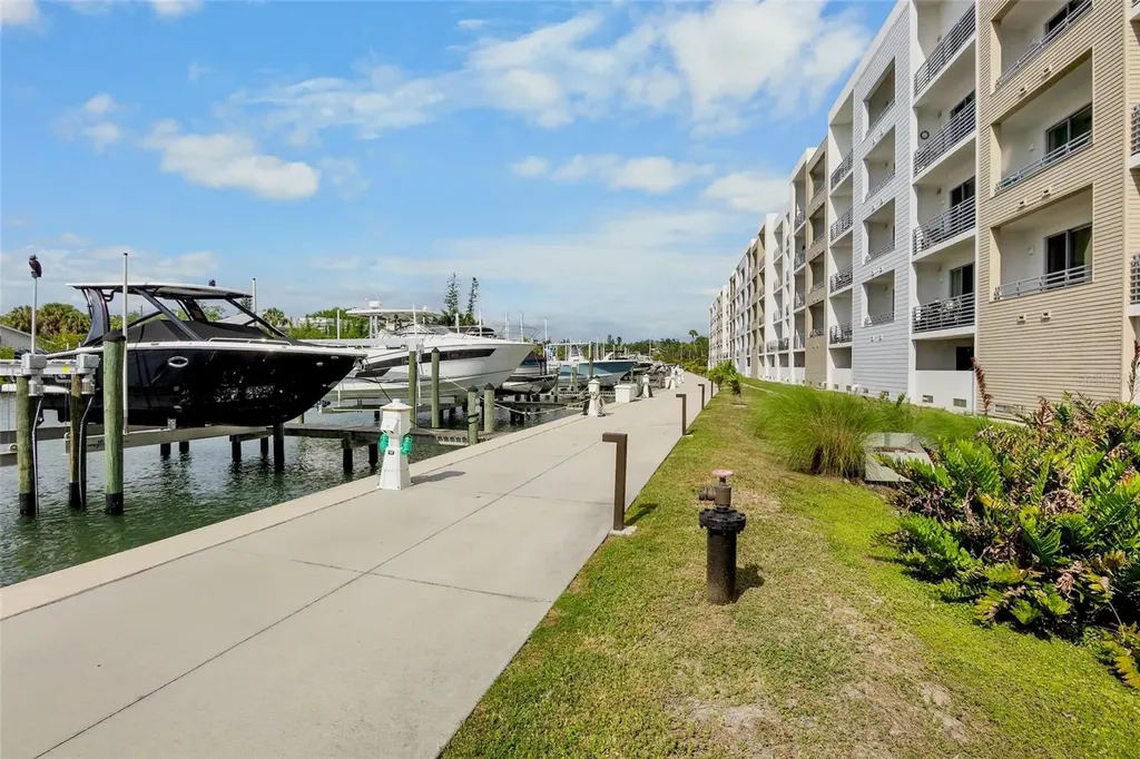 1709 N Tamiami Trail Sarasota FL 34234
