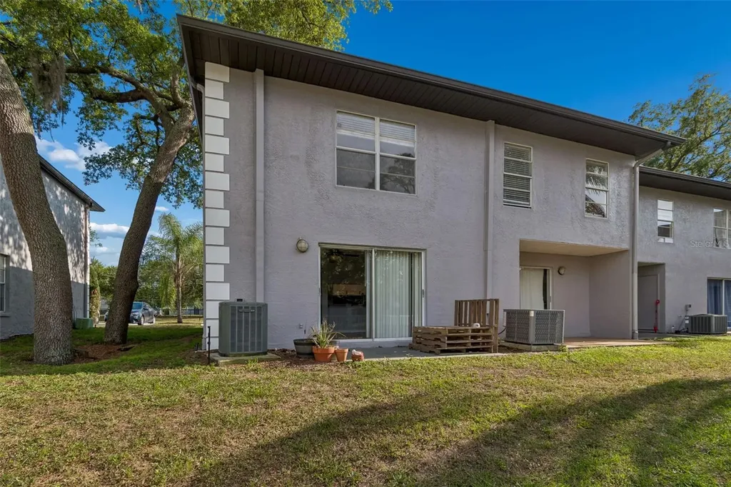 5156 Sunridge Palms Drive Tampa FL 33617