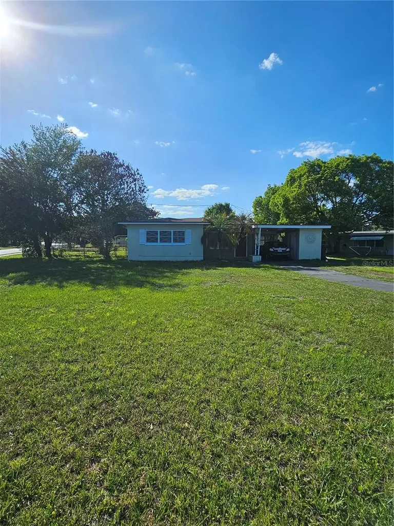 1002 George Street Kissimmee FL 34741