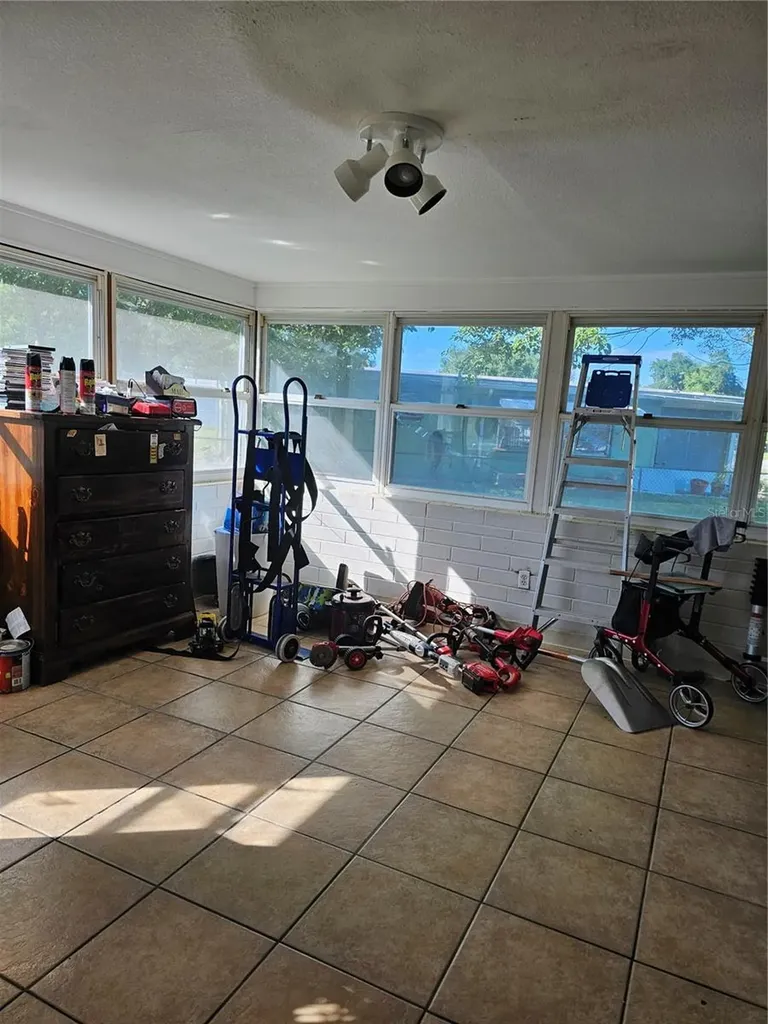 1002 George Street Kissimmee FL 34741