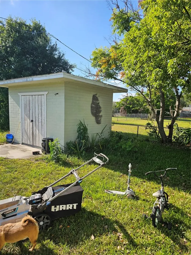 1002 George Street Kissimmee FL 34741