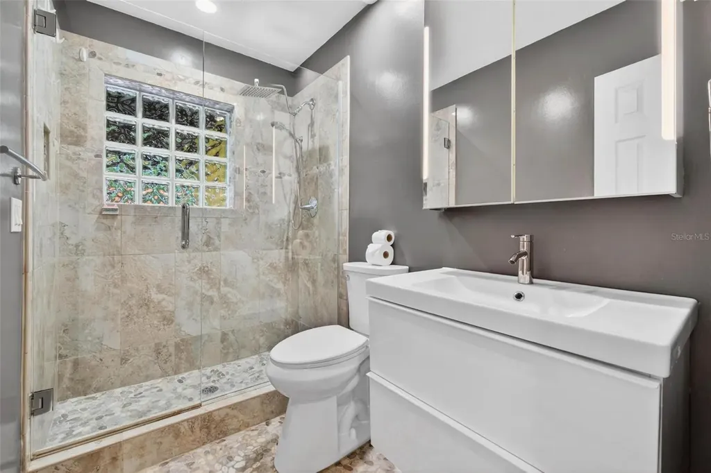 2200 8th Avenue N St Petersburg FL 33713