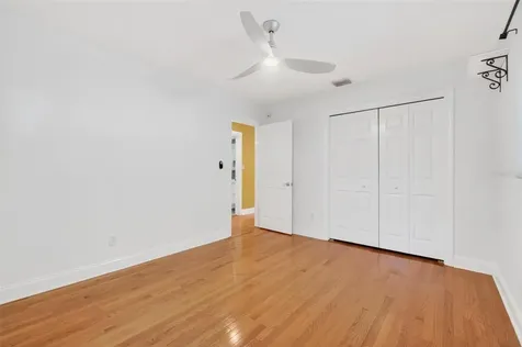 2200 8th Avenue N St Petersburg FL 33713