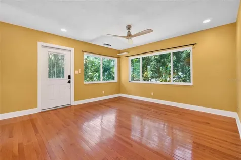 2200 8th Avenue N St Petersburg FL 33713
