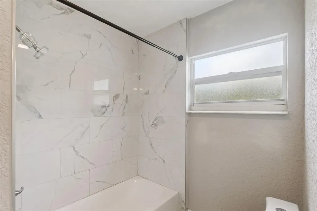 114 Angeles Road Debary FL 32713