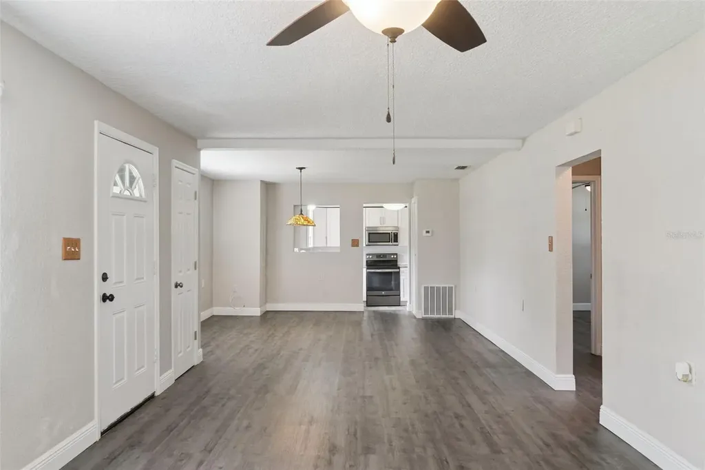 114 Angeles Road Debary FL 32713