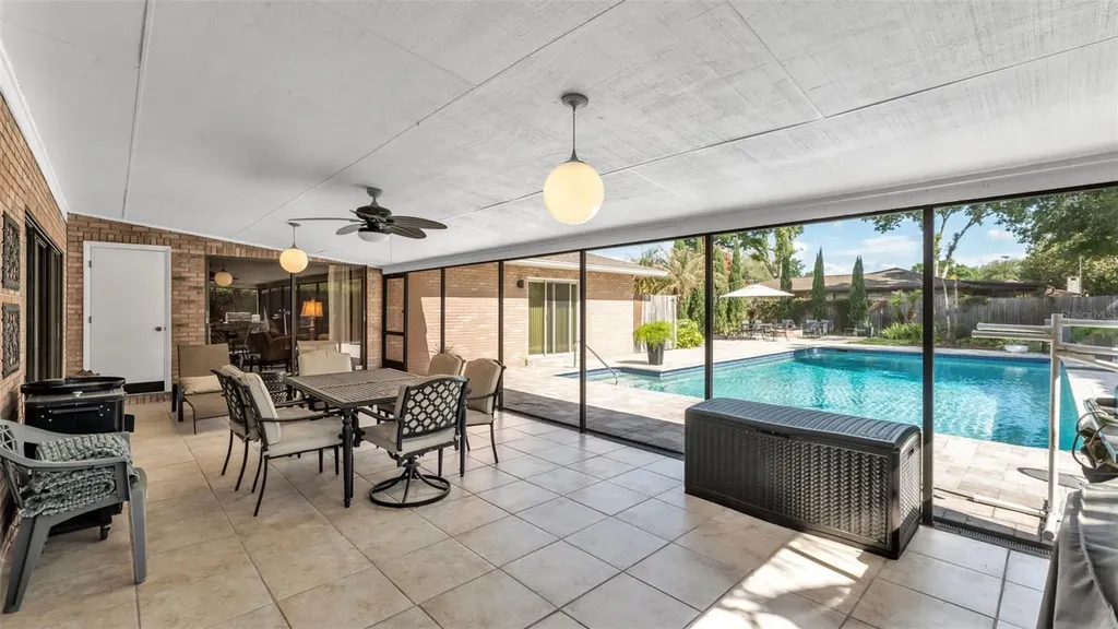 906 Crestview Drive Auburndale FL 33823