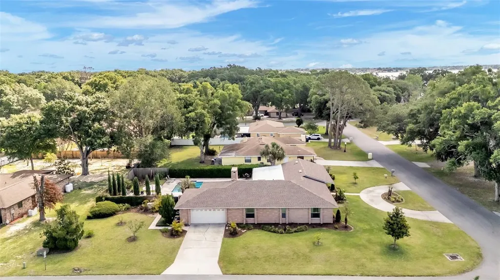 906 Crestview Drive Auburndale FL 33823