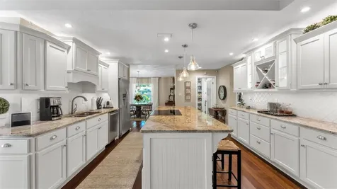 906 Crestview Drive Auburndale FL 33823