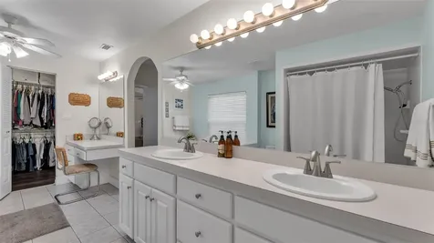 906 Crestview Drive Auburndale FL 33823