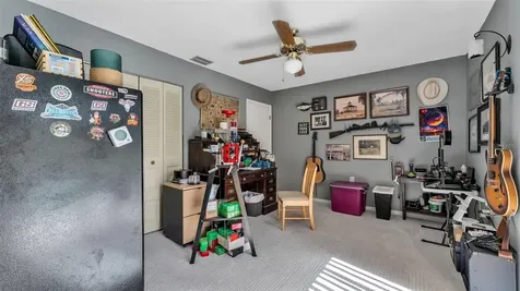906 Crestview Drive Auburndale FL 33823