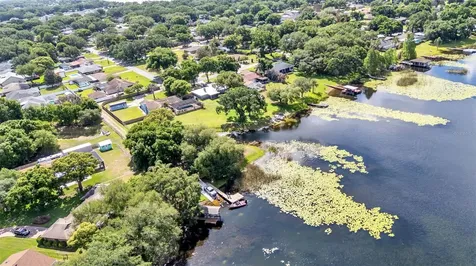 906 Crestview Drive Auburndale FL 33823