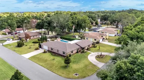 906 Crestview Drive Auburndale FL 33823