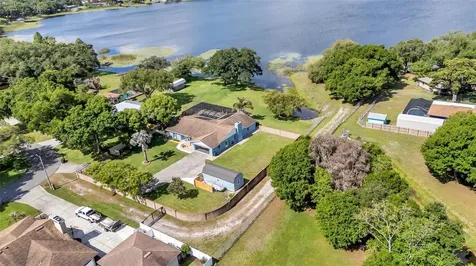 906 Crestview Drive Auburndale FL 33823