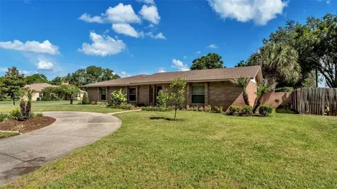 906 Crestview Drive Auburndale FL 33823