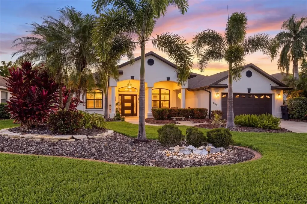 6611 Peach Tree Creek Road Bradenton FL 34203