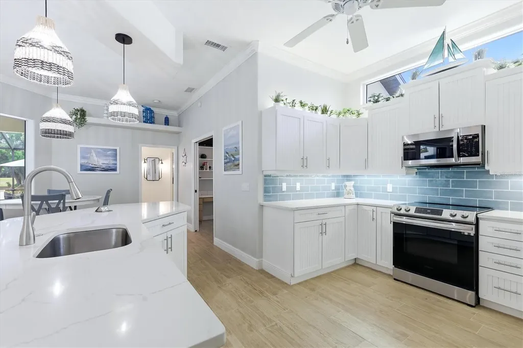 6611 Peach Tree Creek Road Bradenton FL 34203