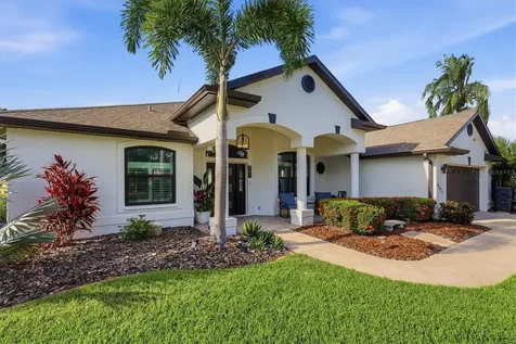6611 Peach Tree Creek Road Bradenton FL 34203