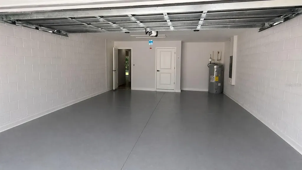 102 Malauka Trail Ocklawaha FL 32179