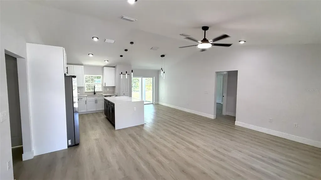102 Malauka Trail Ocklawaha FL 32179