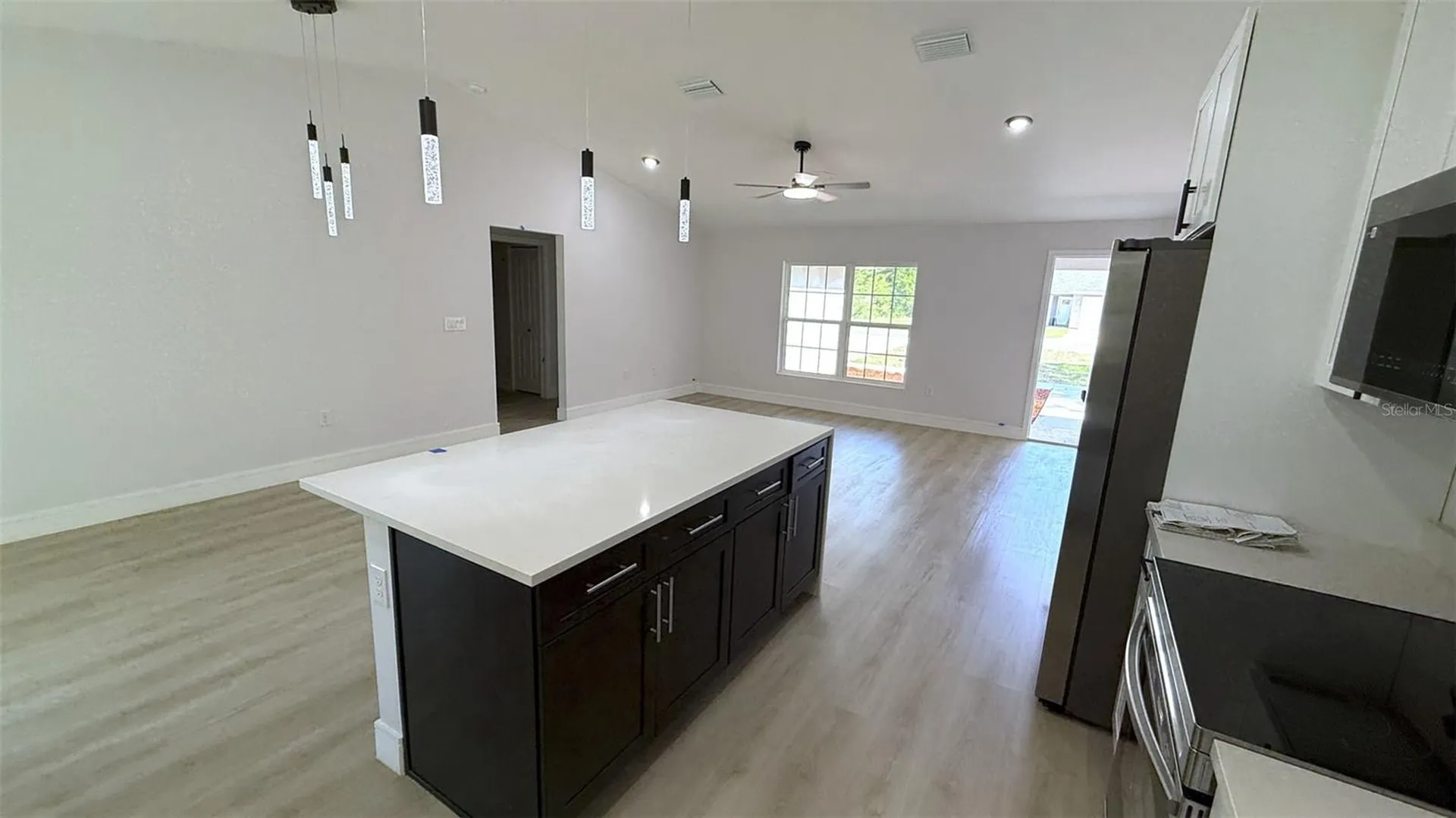 102 Malauka Trail Ocklawaha FL 32179