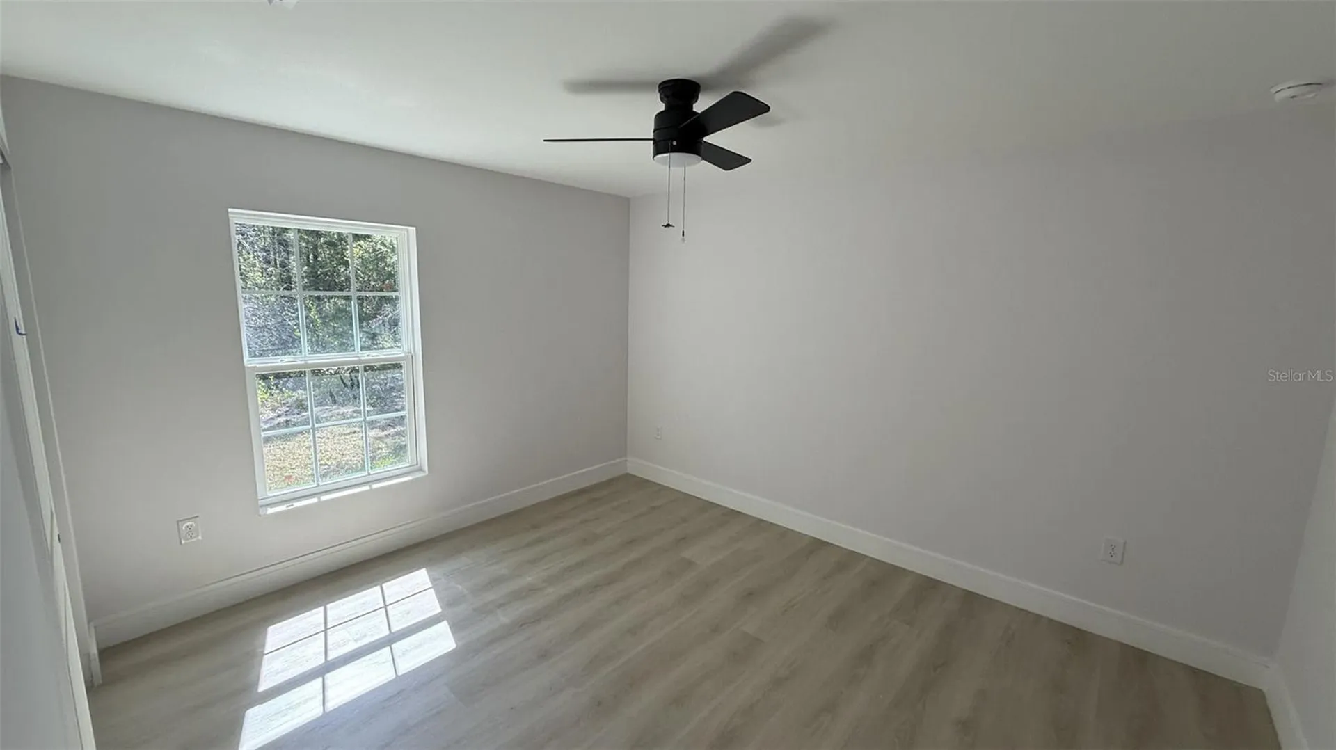 102 Malauka Trail Ocklawaha FL 32179