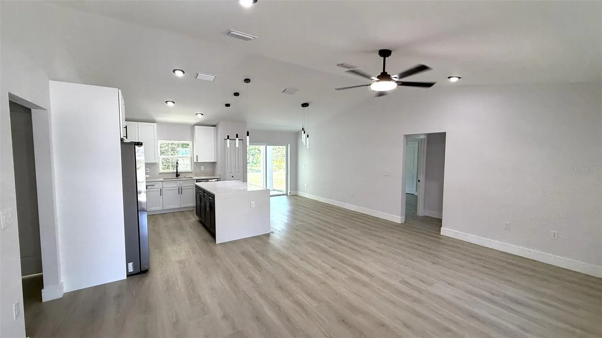 102 Malauka Trail Ocklawaha FL 32179