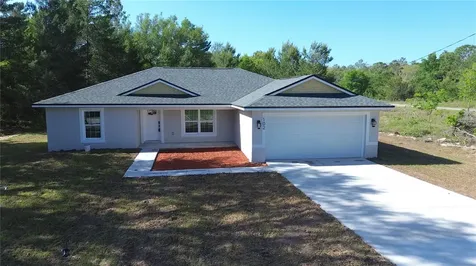 102 Malauka Trail Ocklawaha FL 32179
