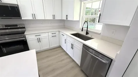 102 Malauka Trail Ocklawaha FL 32179