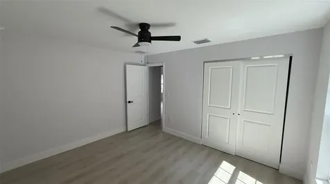 102 Malauka Trail Ocklawaha FL 32179