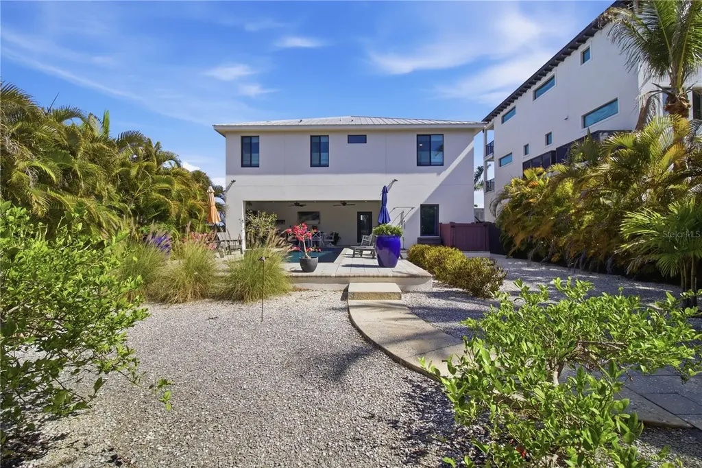 1912 Riverside Drive E Bradenton FL 34208